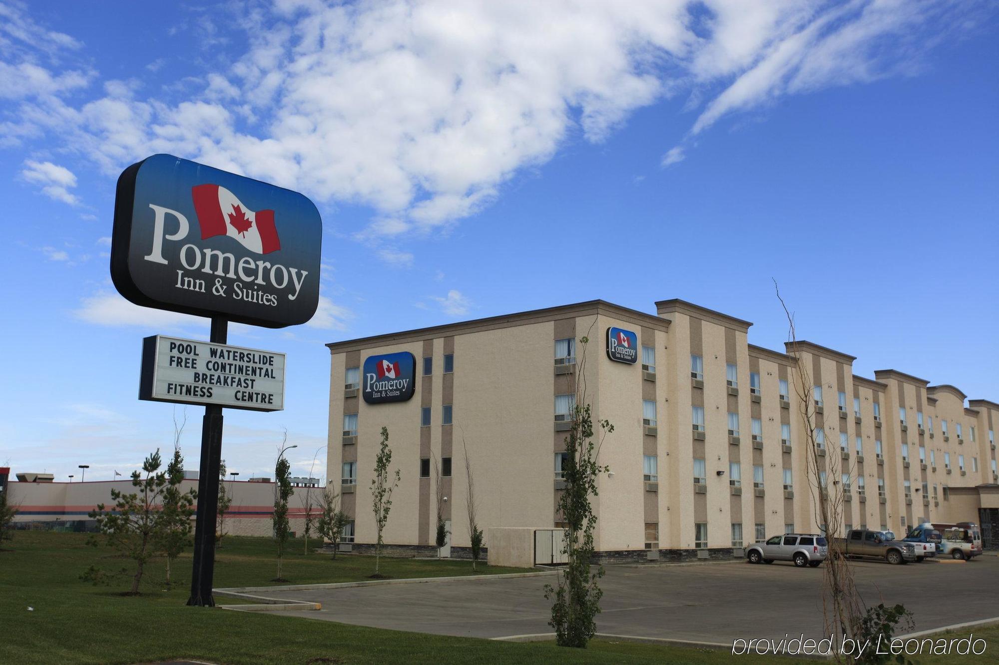 Pomeroy Inn And Suites Dawson Creek Exterior photo